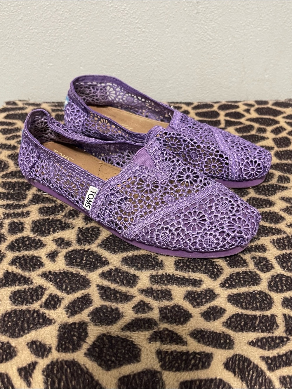 Toms Slip On Crochet Floral Casual Shoes Purple Lightweight Womens 6